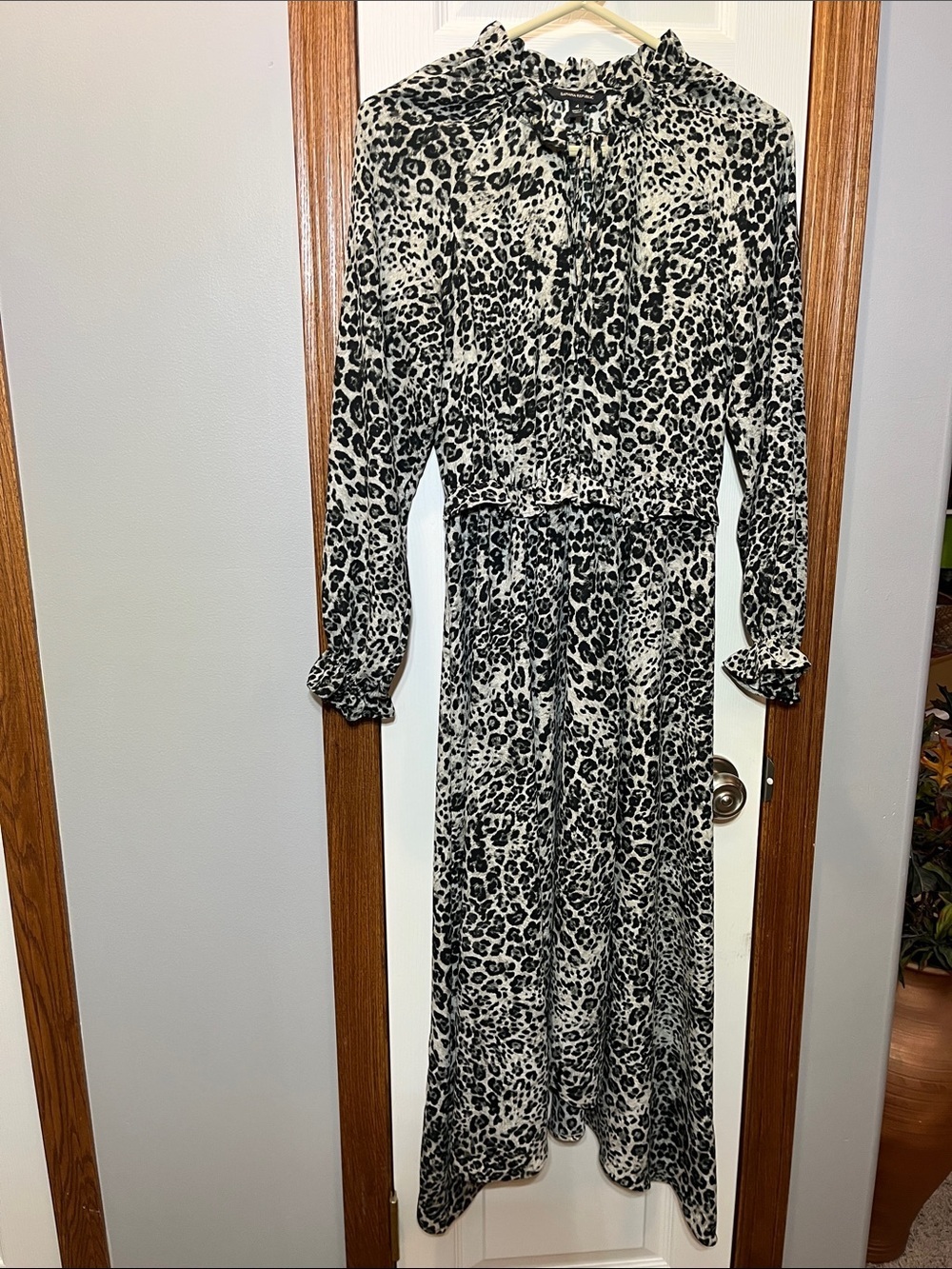 Banana Republic Lightweight Polyester Cheetah Print High Low Dress Women’s Sz 4